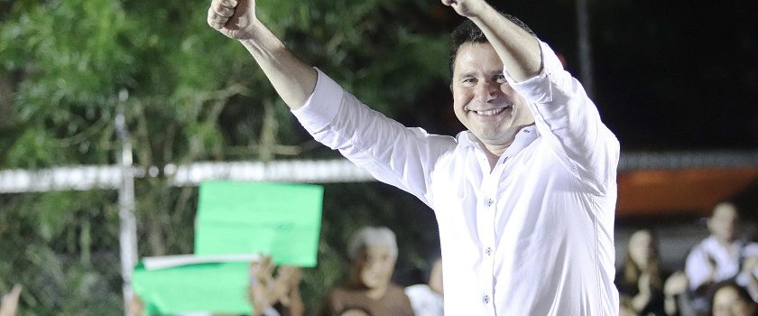 Se reencuentra Sahuí Rivero con militantes de Mérida