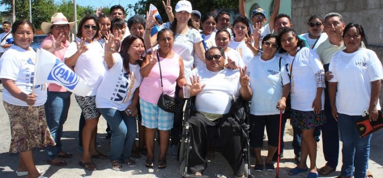 Refrendan cariño a Cecilia Patrón en la Mercedes Barrera