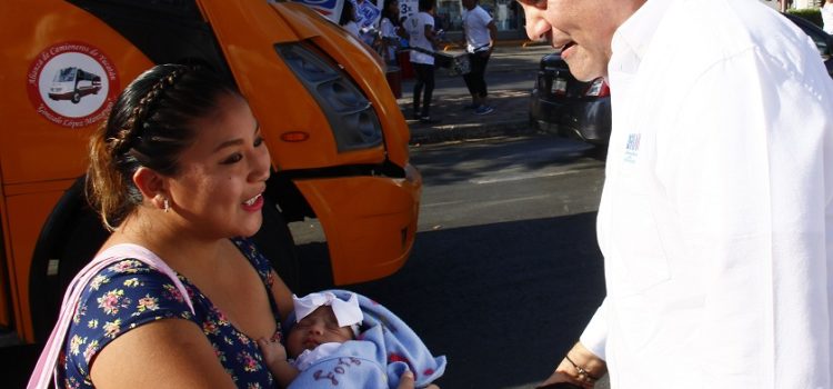Garantiza Renán Barrera transporte más seguro para las meridanas