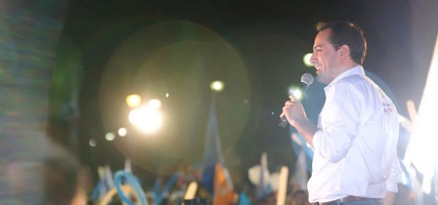 Vila ofrece administración ordenada y dar a yucatecos la salud que se merecen