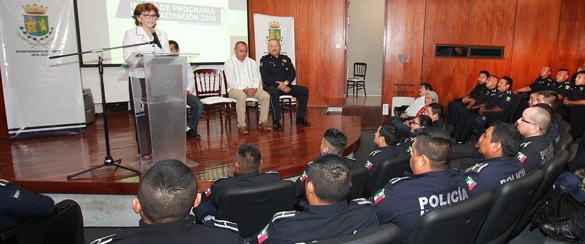 Capacitan de los agentes de la Policía Municipal