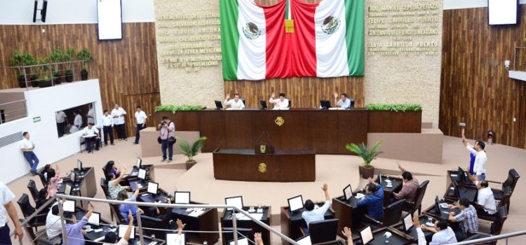 Integran a nuevo diputado en comisiones permanentes