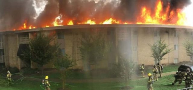 Mujer causa incendio tras discusión con su expareja