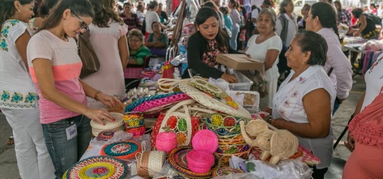 Realiza DIF Yucatán su primer Bazar Artesanal