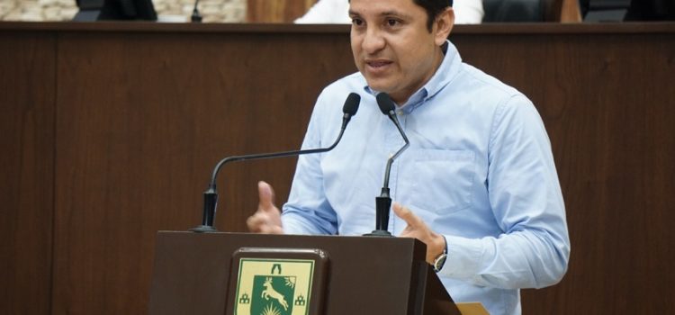 Exhortan desde el Congreso a fincar responsabilidad por déficit de recursos