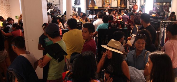 Prevén derrama económica de más de 12 mil mdp por ventas navideñas