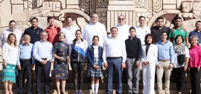 Renán Barrera reconoce a “los rostros de Mérida” en este 2018