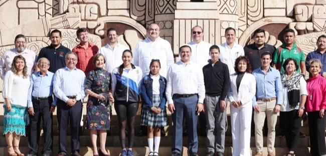 Renán Barrera reconoce a “los rostros de Mérida” en este 2018