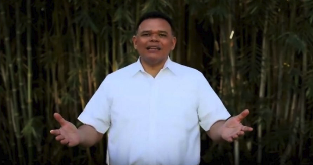 Rolando Zapata reaparece en vídeo y se defienden de acusaciones