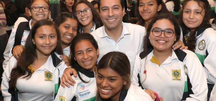 Gobernador Mauricio Vila Dosal anuncia rehabilitación del estadio “General Salvador Alvarado”