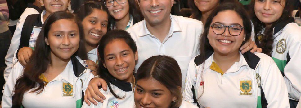 Gobernador Mauricio Vila Dosal anuncia rehabilitación del estadio “General Salvador Alvarado”