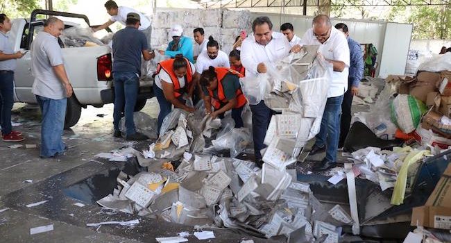 Destruyen material electoral de 2017-2018