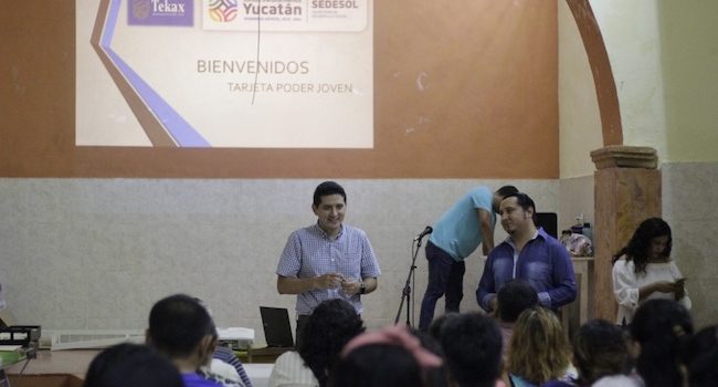 Darán a estudiantes tarjetas de descuento en comercios