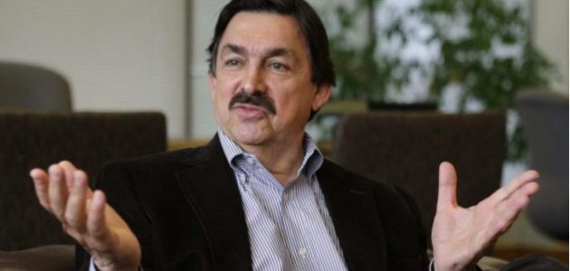 Napoleón Gómez Urrutia crea su propia central obrera