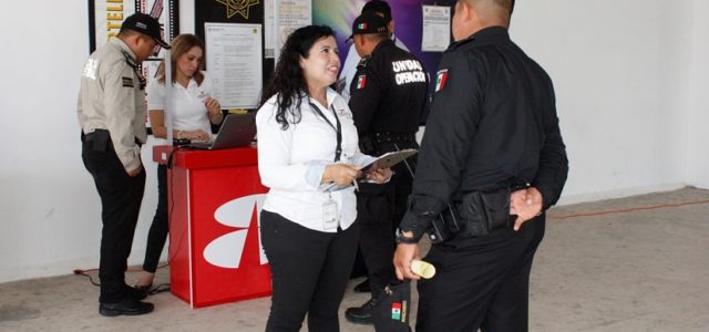 Gobierno del Estado facilita compra de viviendas a sus empleados