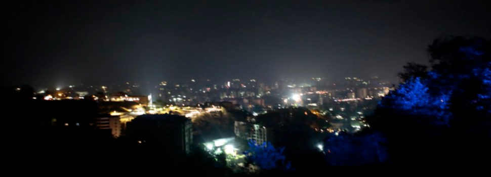 Venezuela anuncia restablecimiento total de la luz