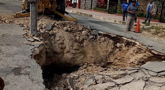 Concluyen trabajos en socavón, mañana se abriría la vía