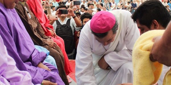 Cereso de Mérida celebra la misa de lavatorio de pies