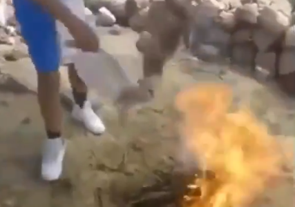 Jóvenes queman viva a lechuza por ser una “bruja” en Durango