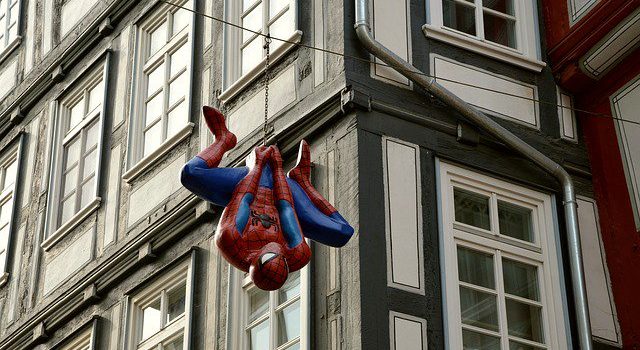 Muere Alvin Sargent, guionista de Spider-Man