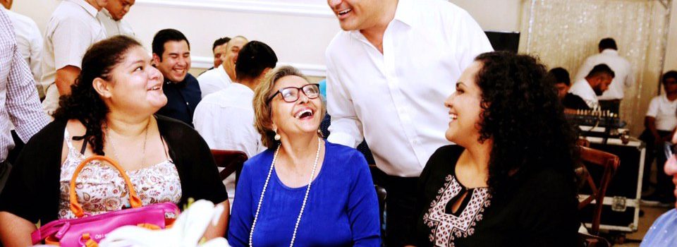 Renán Barrera sostiene encuentro con más de 170 maestros encargados de academias, cursos y talleres municipales