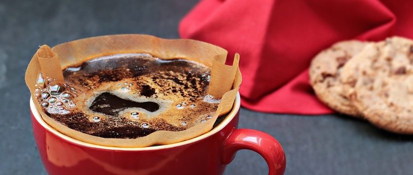 Un niño sufre una rara enfermedad y lo curan con dos tazas de café al día