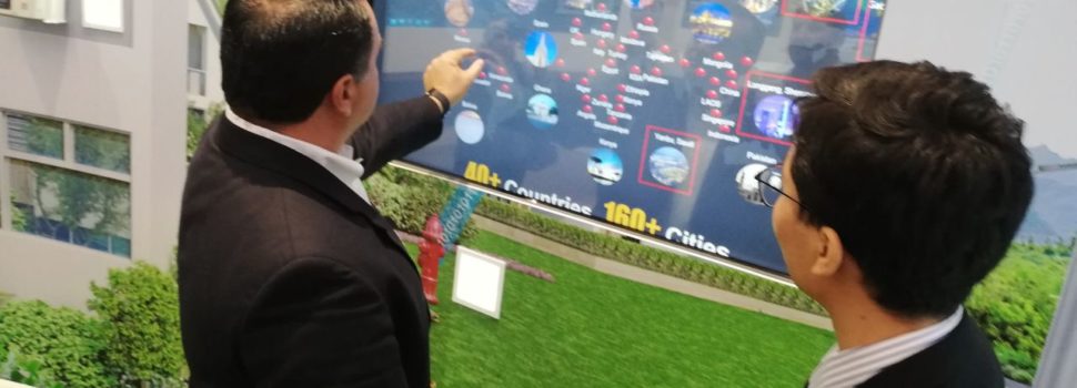 Renán Barrera perfila con Huawei posible colaboración para avanzar como ciudad inteligente