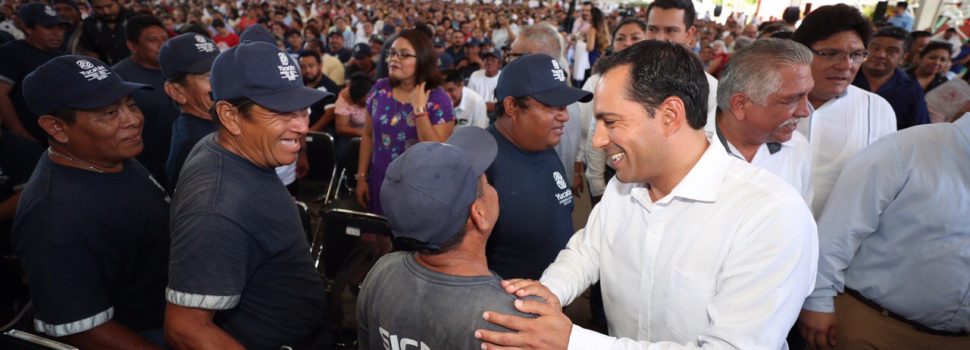 Trabajadores del Gobierno del Estado, pieza fundamental para transformar a Yucatán: Mauricio Vila