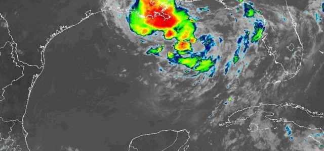 Vaguada y nueva onda tropical sobre la Península de Yucatán causará fuertes lluvias