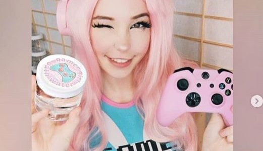 ‘Influencer’ vende en frascos el agua con la que se baña y se agotan