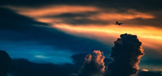 Cambio climático hará que pasajeros se accidenten más en aviones