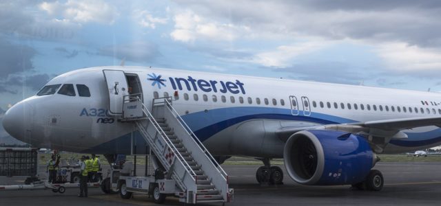 SAT embarga 10% de ganancias a Interjet por adeudos fiscales