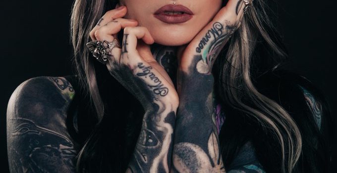 Las personas con tatuajes a la vista son más impulsivas, sostiene un estudio