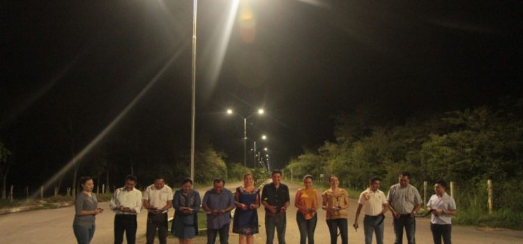 Ayuntamiento de Tekax entrega trabajos de alumbrado público que ahorran energía eléctrica