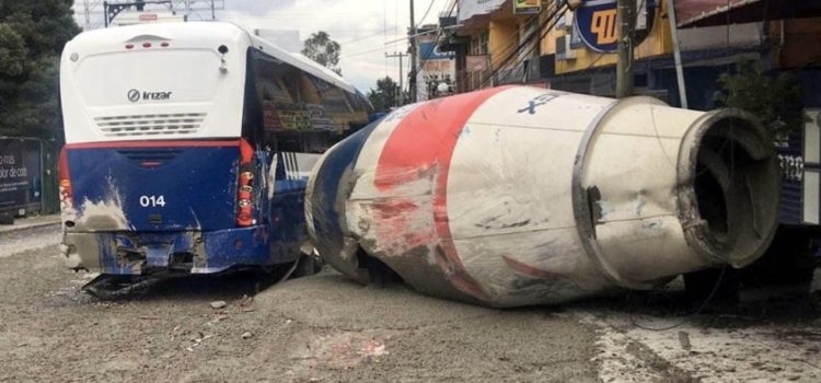 Accidente vehicular en Santa Fe en CDMX deja al menos 15 lesionados