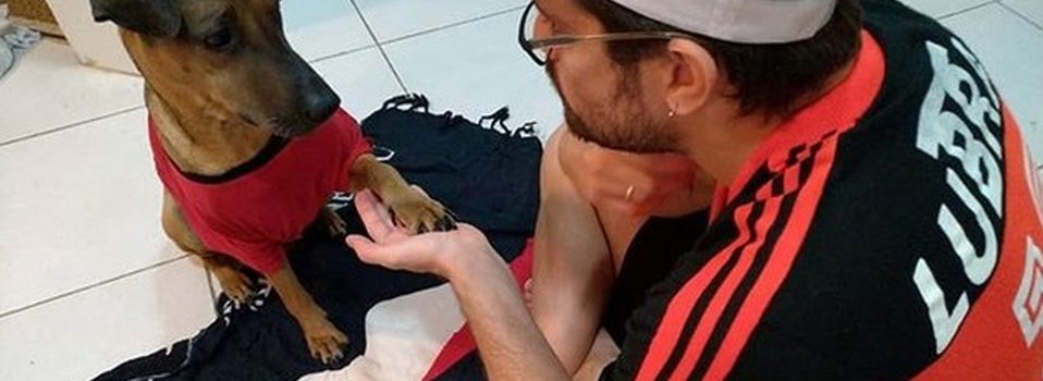 Aficionado del Flamengo rifa su boleto para quimioterapia de su perro