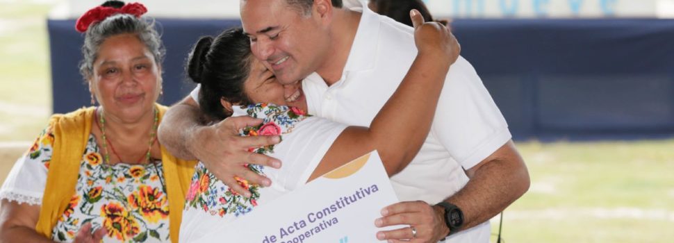 El alcalde Renán Barrera Concha brinda amplio apoyo al desarrollo de la mujer rural