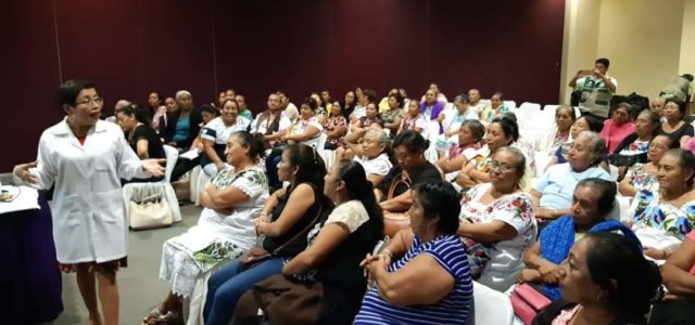 IMSS en Yucatán ofrece capacitación a parteras y voluntarios rurales del programa IMSS Bienestar