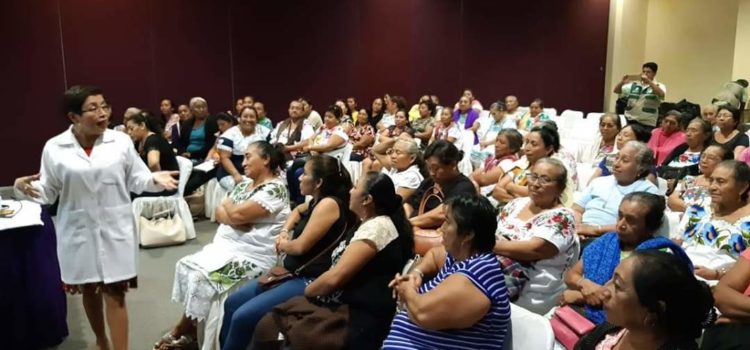 IMSS en Yucatán ofrece capacitación a parteras y voluntarios rurales del programa IMSS Bienestar