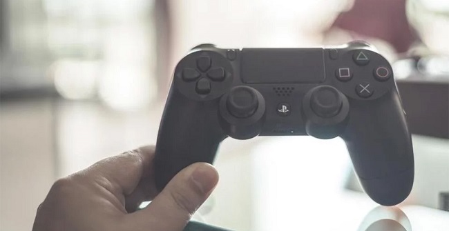 Muere tras derrame cerebral por pasar la noche jugando videojuegos