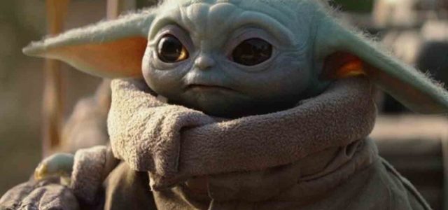 Bebé yoda se vuelve a viralizar