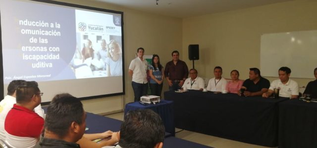 Empleados de Cultur se capacitan para comunicarse con personas con discapacidad auditiva