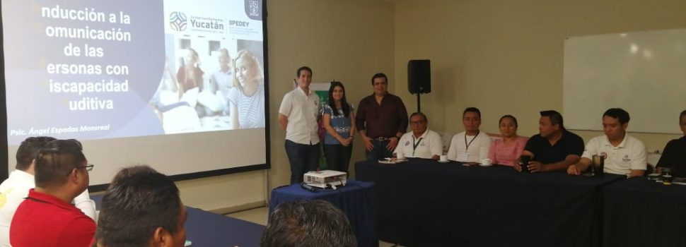 Empleados de Cultur se capacitan para comunicarse con personas con discapacidad auditiva
