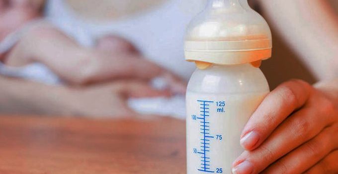 Leche de fórmula contiene más azúcar que el refresco