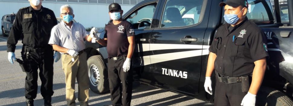 Gobierno de Yucatán entrega seis nuevas camionetas policiacas a tres municipios