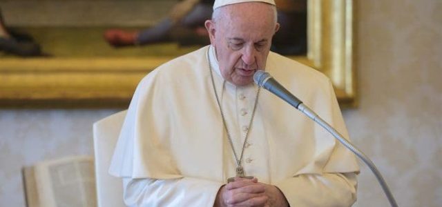 Papa Francisco llama a oración mundial este 30 de mayo