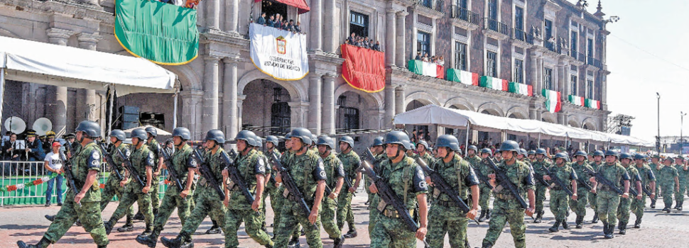 En ceremonia del Grito se permitirá que en el Zócalo estén 500 personas: AMLO