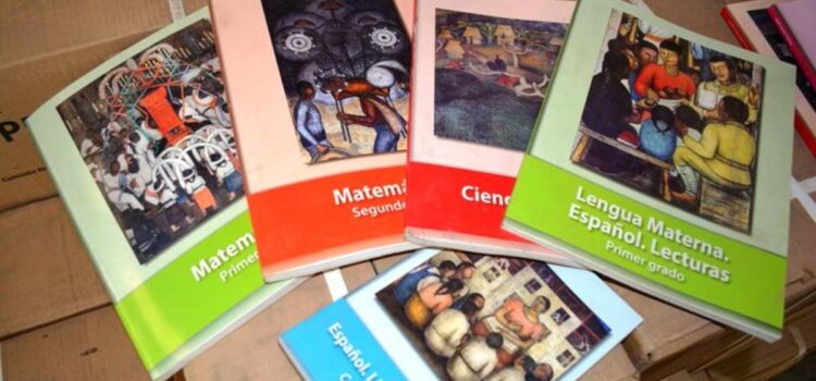 Padres de familia tendrán que acudir por libros de texto
