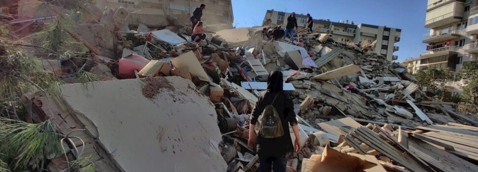 Fuerte sismo de magnitud 7 afecta a Grecia y Turquía