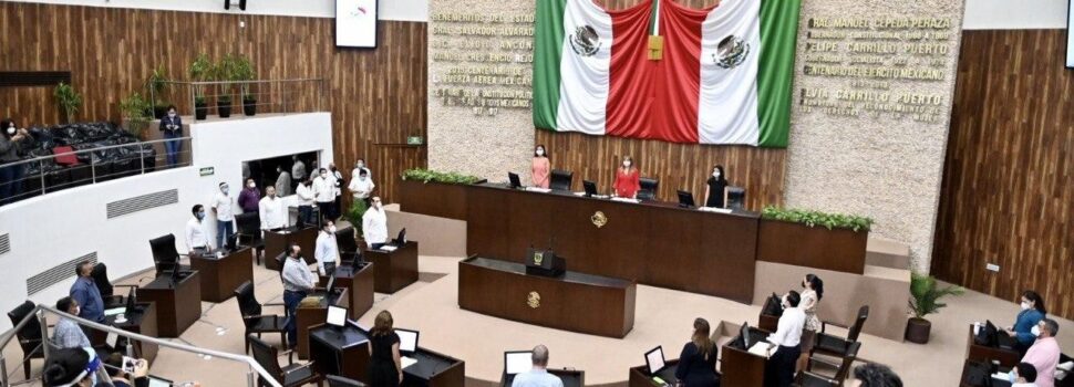 Presentan iniciativas en materia de muerte civil y vivienda digna